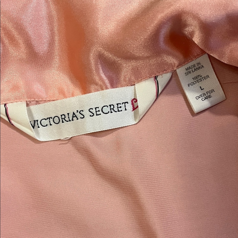 Vintage Victoria’s Secret Silky Pink Short Sleeve Pajama Set Large - Picture 4 of 4